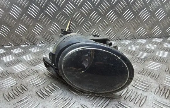Volkswagen PASSAT B6 Front fog light 27129300
