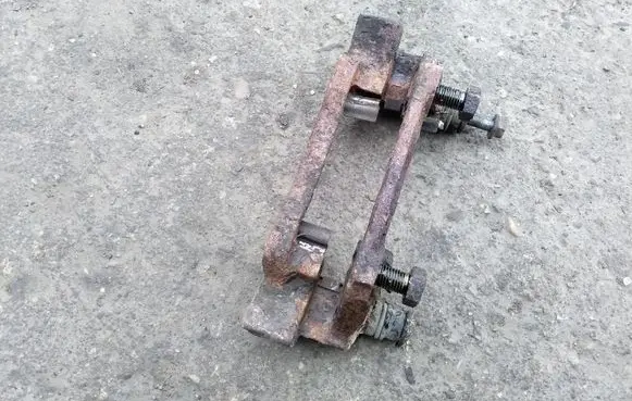 Mercedes-Benz A W168 Front Brake Caliper Pad/Carrier 