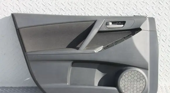 Mazda 3 II Front door card panel trim BBW168450J