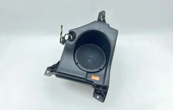 Mercedes-Benz ML W164 Subwoofer speaker A1648202202 2205458128 2205453928