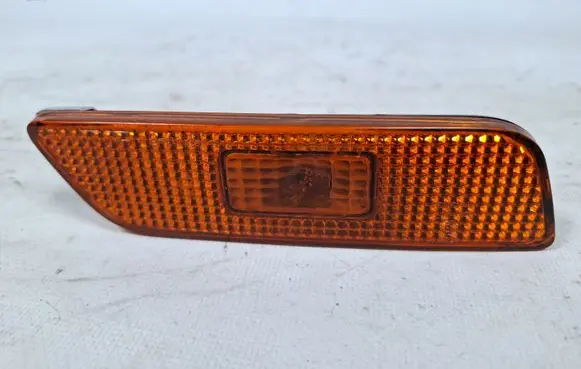 Volvo S80 Front reflector 125129B