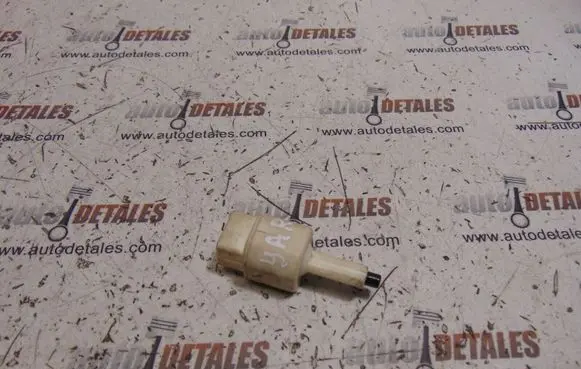 Toyota Yaris Brake pedal sensor switch