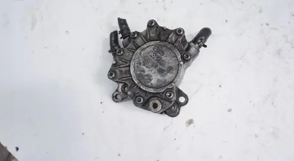 Volkswagen Touran I Vacuum pump 03G145209