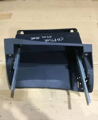 Renault Captur Glove box frame 685003033R
