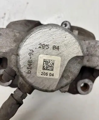 Mercedes-Benz C W205 Front brake caliper 20504