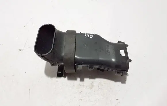 Dacia Duster II Air intake duct part 960155700R