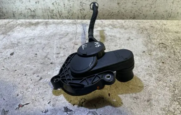 Mercedes-Benz GL X166 Breather valve A2780100431