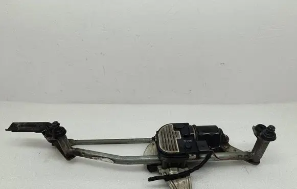 Volkswagen PASSAT B6 Front wiper linkage and motor 3C1955023E A9738881