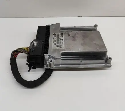 BMW 6 E63 E64 Engine control unit/module 7809955 0281015128
