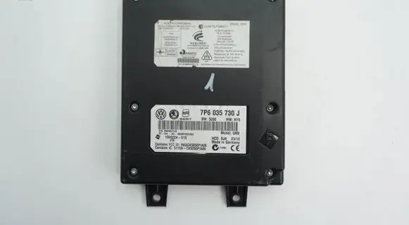 Volkswagen PASSAT B7 Bluetooth control unit module 7P6035730J