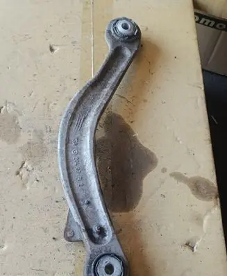 Mercedes-Benz E W212 Rear control arm 20407FI2