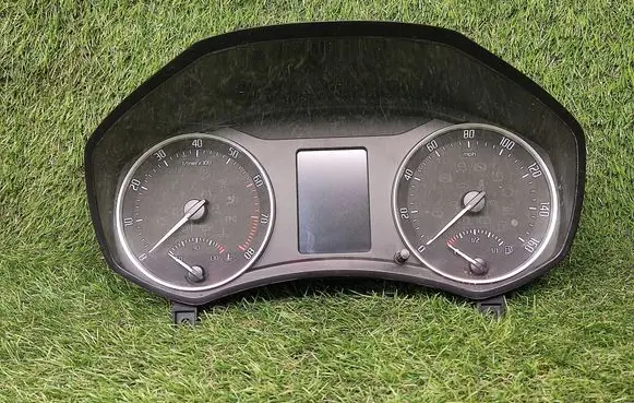 Skoda Octavia Mk2 (1Z) Speedometer (instrument cluster) 1Z0920903Q