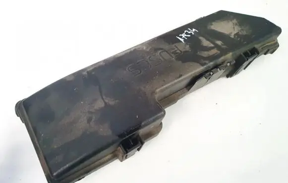 Volvo S60 Fuse box cover 9494211