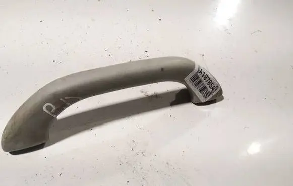 Volkswagen PASSAT B5 Front interior roof grab handle