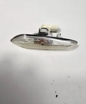 BMW 3 E90 E91 Front fender indicator light 6932997