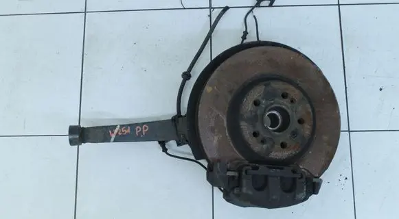 Mercedes-Benz R W251 Front wheel hub spindle knuckle