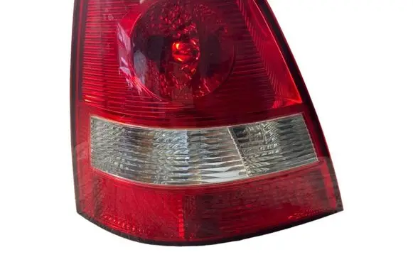 KIA Sorento Rear/tail lights E138362