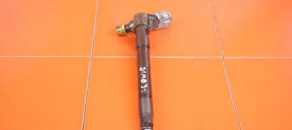 Mazda 6 Fuel injector SH0113H50 21MB34