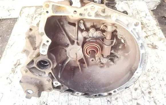 Toyota Aygo AB10 Manual 5 speed gearbox 20TT01