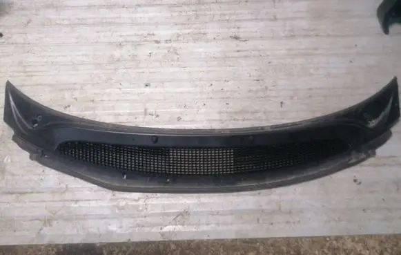 Chrysler Voyager Wiper trim 04717553AF