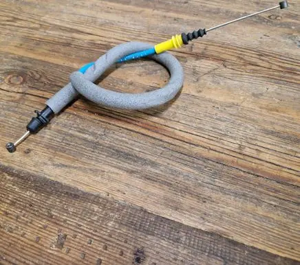 BMW 3 E46 Rear door cable line 7011025