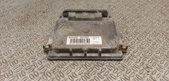 Volvo XC60 Headlight ballast module Xenon 89034934