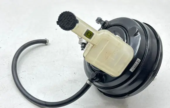 Nissan Note (E12) Brake booster D60103VS1C D72103VS0A 183VSOA44H