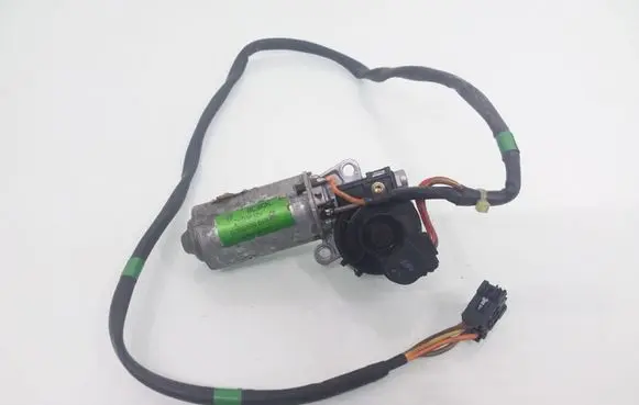 Mercedes-Benz S W140 Seat adjustment motor 0390206644