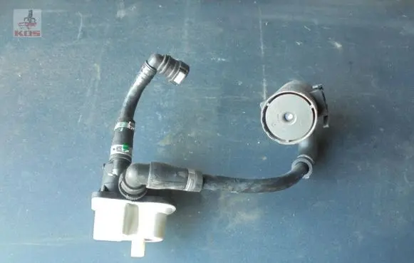 Maserati Quattroporte Valve vacuum 0261222010