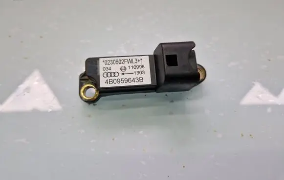 Audi A6 S6 C5 4B Airbag deployment crash/impact sensor 4B0959643B 0230602FWL3 110998