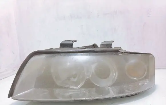 Audi A4 S4 B6 8E 8H Headlight/headlamp 9285161296 89030461