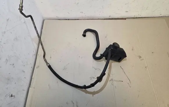 Volvo S80 Power steering fluid tank/reservoir 9173224