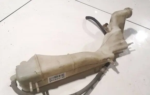 Honda Civic Windshield washer fluid reservoir/tank 