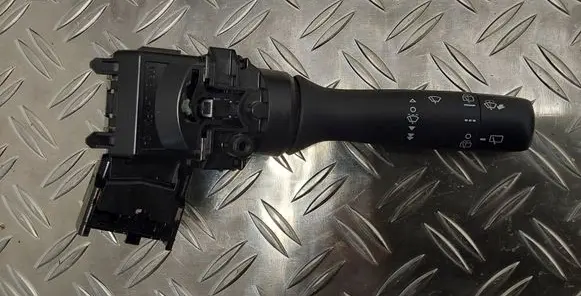 Toyota Urban Cruiser (XP110) Front wiper linkage and motor 17F704 52230