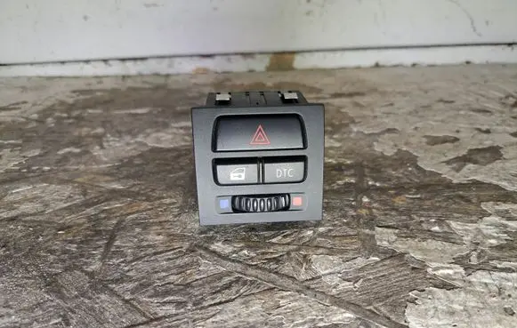 BMW 3 E90 E91 Hazard light switch 694565201 6131694565201 549549500