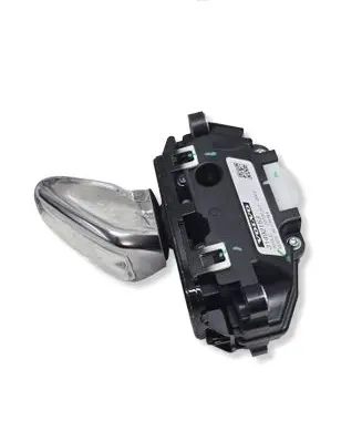 Volvo V60 Gear shifter/selector 31492153