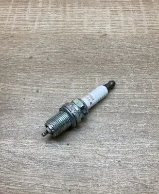 Hyundai Elantra Spark plug RC10PYPB4