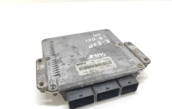 Renault Laguna II Engine control unit/module 0281010556 8200153946 8200095416