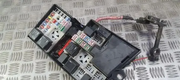 Volvo V50 Fuse box set 8688040 51881800030732559