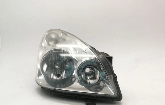 Toyota Corolla Verso E121 Headlight/headlamp SN1807