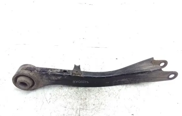 Subaru Forester SH Rear control arm 8Y08RH
