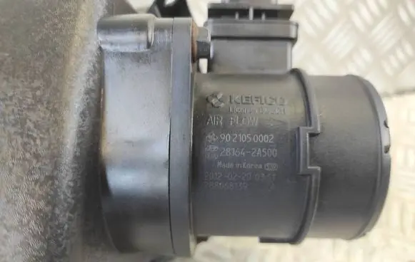 Hyundai ix20 Mass air flow meter 9021050002 281642A500 288068139