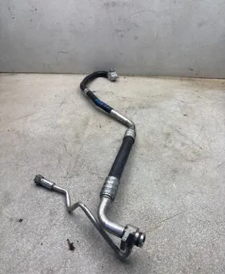 Audi A4 S4 B9 Air conditioning (A/C) pipe/hose 8W2816740