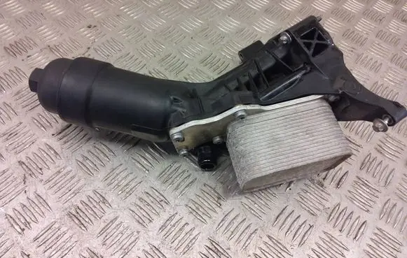 BMW 2 F22 F23 Oil filter mounting bracket 72432866