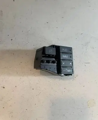 Toyota Prius (XW30) Other switches/knobs/shifts 75D802