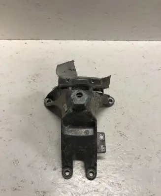 Audi A4 S4 B9 Engine mounting bracket 8W0199308A A1S19C03
