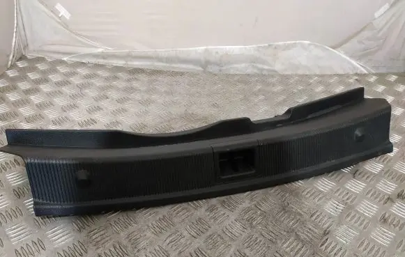 Mercedes-Benz C W204 Trunk/boot sill cover protection A2046900825