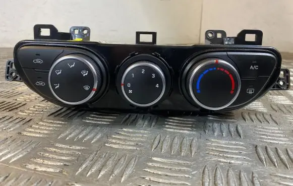 Hyundai i10 Climate control unit 97250B9000 C329QADAA