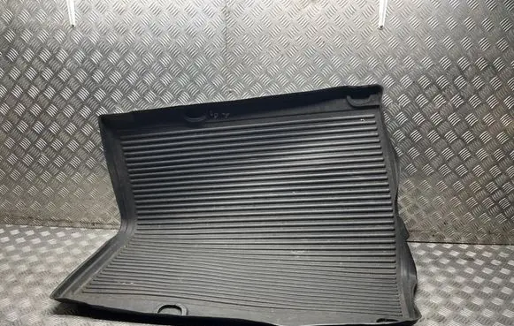 Audi A4 S4 B9 Rubber trunk/boot mat liner 8K5061180