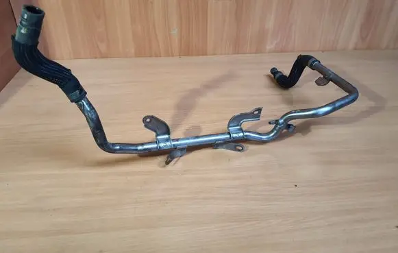 Infiniti Q50 Engine coolant pipe/hose